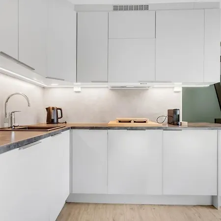 North Estate Center 41